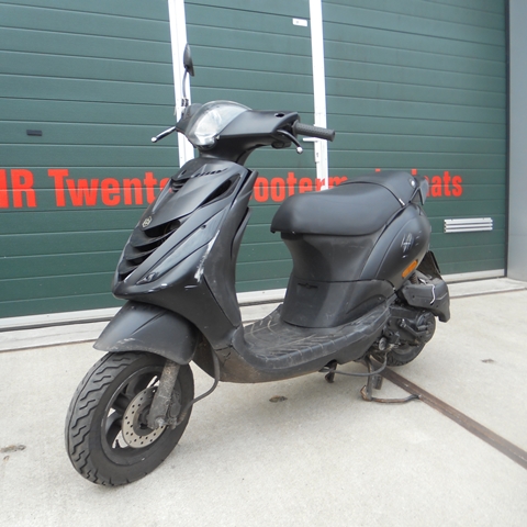 Scooter onderdelen en Accessoires - Gebruikte onderdelen Piaggio Zip